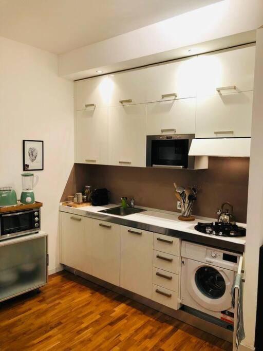 Portavenezia49 - Appartamento Milano Porta Venezia Con Jacuzzi Eksteriør bilde
